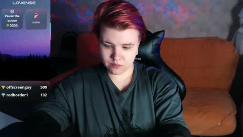 Snapshot of husk_ryan chatting on January 22, 2025, 11:21 pm Ryan online show from January 22, 2025, 11:21 pm