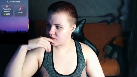 Snapshot of husk_ryan chatting on January 28, 2025, 7:32 pm Ryan online show from January 28, 2025, 7:32 pm