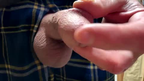 huskey300 online show from February 8, 2025, 2:38 pm