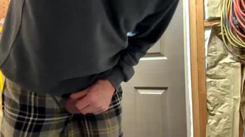 huskey300 online show from March 3, 2025, 3:09 pm