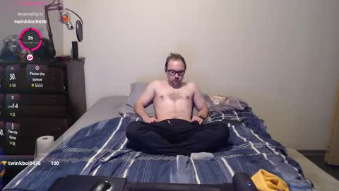 Snapshot of husky_dad chatting on October 17, 2025, 7:44 am Husky Dad online show from October 17, 2025, 7:44 am