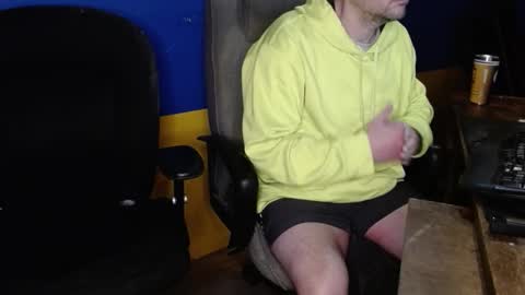 Snapshot of huskyguy chatting on February 10, 2026, 4:49 am Huskyguy online show from February 10, 2026, 4:49 am