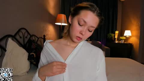 Ayla online show from December 9, 2024, 5:08 pm