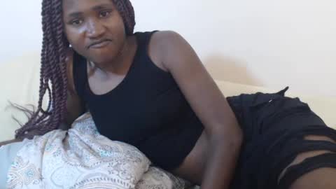 hyacinth_b online show from July 10, 2026, 6:07 am