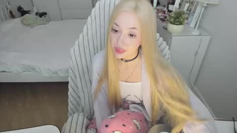 Snapshot of hyorinmaruu chatting on November 6, 2025, 10:49 am maru online show from November 6, 2025, 10:49 am