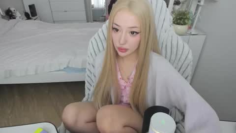 Snapshot of hyorinmaruu chatting on December 4, 2025, 8:23 am maru online show from December 4, 2025, 8:23 am