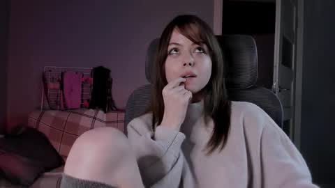 Miley. PVT open i have extra prices on nude show  online show from November 29, 2025, 11:30 pm