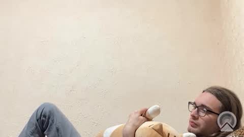 hyperfixation online show from November 7, 2025, 4:07 pm