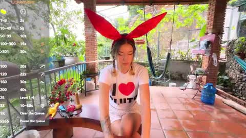 Snapshot of hypnotic_kitty chatting on October 18, 2025, 4:15 am Your submissive lady 3 online show from October 18, 2025, 4:15 am