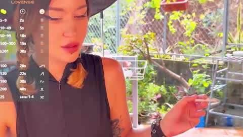 Snapshot of hypnotic_kitty chatting on November 1, 2025, 3:52 am Your submissive lady 3 online show from November 1, 2025, 3:52 am