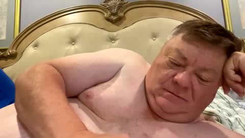 Snapshot of hypnotizing4u chatting on October 22, 2025, 12:27 pm hypnotizing4u online show from October 22, 2025, 12:27 pm