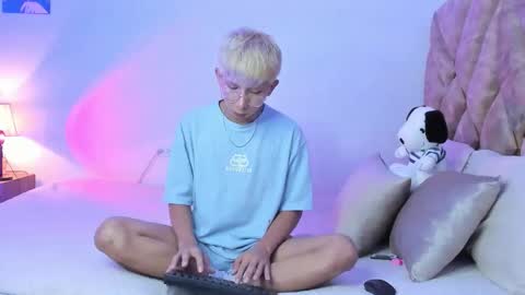 Snapshot of hyunjin_sun chatting on January 14, 2026, 3:28 pm Son Hyunjin online show from January 14, 2026, 3:28 pm