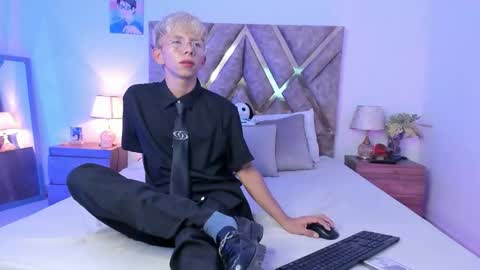 Snapshot of hyunjin_sun chatting on February 7, 2026, 12:03 am Son Hyunjin online show from February 7, 2026, 12:03 am