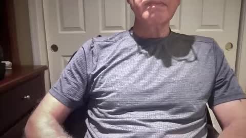 Snapshot of i8bgcq chatting on November 24, 2025, 7:13 pm The Talented Mr. DILFy online show from November 24, 2025, 7:13 pm