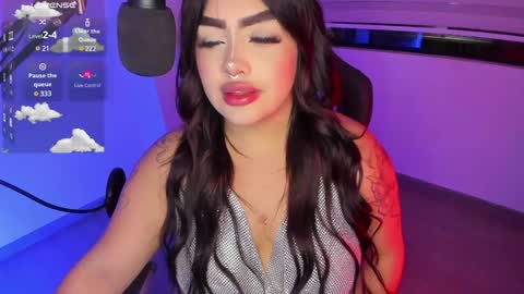 Snapshot of i_am_ari chatting on December 22, 2024, 1:01 am Ari online show from December 22, 2024, 1:01 am