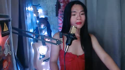 Snapshot of i_am_asian90 chatting on February 8, 2026, 7:28 pm Kim online show from February 8, 2026, 7:28 pm