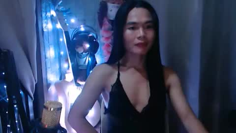 Snapshot of i_am_asian90 chatting on February 18, 2026, 1:29 pm Kim online show from February 18, 2026, 1:29 pm