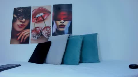 The Dolls online show from November 6, 2025, 7:48 pm