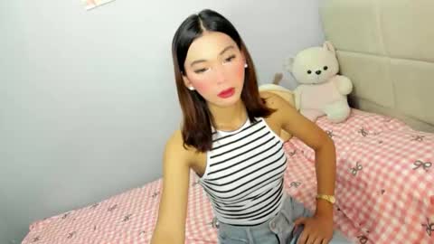 Snapshot of i_can_do_both chatting on December 3, 2025, 1:57 am jek online show from December 3, 2025, 1:57 am