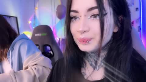 Snapshot of i_died_again chatting on January 11, 2026, 11:15 am Asya online show from January 11, 2026, 11:15 am