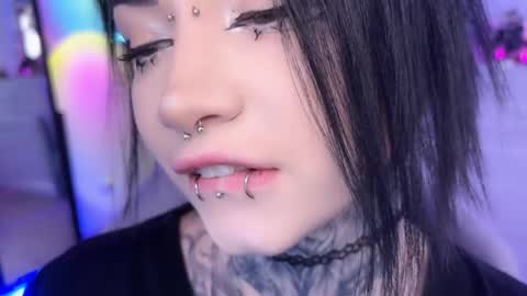 Snapshot of i_died_again chatting on March 6, 2026, 9:17 am Asya online show from March 6, 2026, 9:17 am