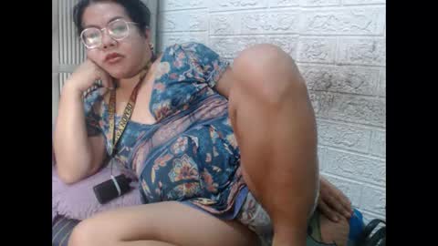 Snapshot of i_drain_u_bitch chatting on March 5, 2026, 1:40 pm jamaeca online show from March 5, 2026, 1:40 pm