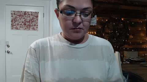 Snapshot of i_fetishize_u chatting on December 1, 2024, 11:36 pm ShortStuff online show from December 1, 2024, 11:36 pm