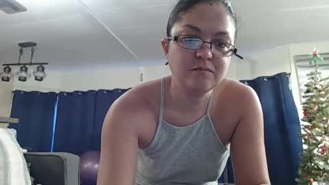 Snapshot of i_fetishize_u chatting on January 5, 2025, 8:42 pm ShortStuff online show from January 5, 2025, 8:42 pm