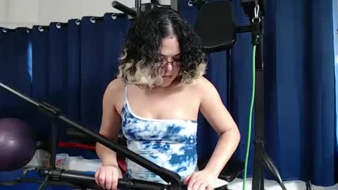 Snapshot of i_fetishize_u chatting on February 4, 2025, 3:57 pm ShortStuff online show from February 4, 2025, 3:57 pm