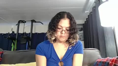 Snapshot of i_fetishize_u chatting on February 25, 2025, 5:04 pm ShortStuff online show from February 25, 2025, 5:04 pm