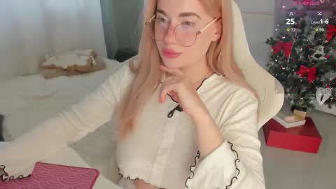 Snapshot of i_want_you_eva chatting on December 23, 2025, 10:57 am HiI am EvaPVT is open online show from December 23, 2025, 10:57 am