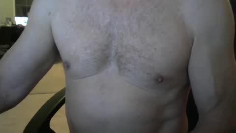 Snapshot of i_was_a_shy_dad chatting on March 12, 2025, 12:26 pm i_was_a_shy_dad online show from March 12, 2025, 12:26 pm