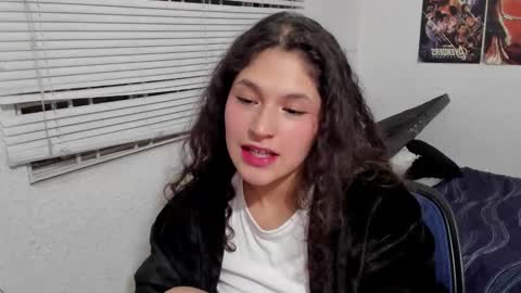 Snapshot of iam_nikki chatting on January 16, 2026, 5:11 am On instagram Imm NikkiHelp me reach 100 likes online show from January 16, 2026, 5:11 am