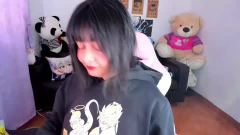 Snapshot of iam_zoechan chatting on November 10, 2025, 1:21 pm Zoe 3 online show from November 10, 2025, 1:21 pm