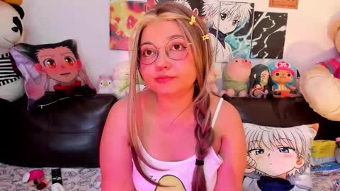 Snapshot of iam_zoechan chatting on November 17, 2025, 2:06 am Zoe 3 online show from November 17, 2025, 2:06 am