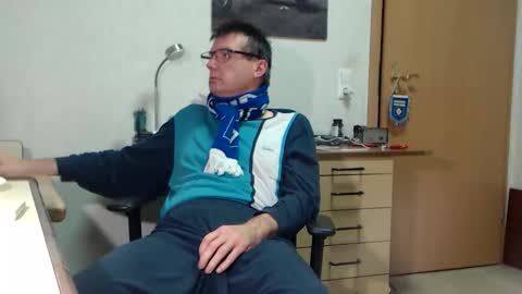 iamachim online show from December 4, 2025, 6:44 am