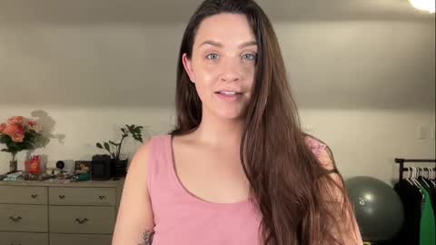 Crystal online show from March 8, 2026, 6:55 pm