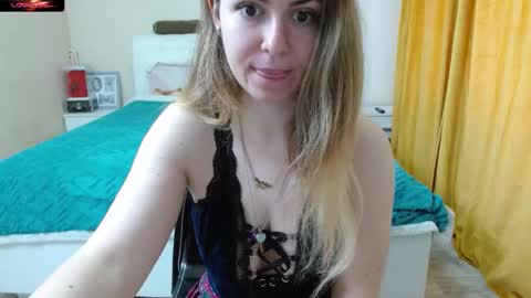 Snapshot of iamdaddyissues chatting on February 1, 2026, 7:40 am Alice online show from February 1, 2026, 7:40 am