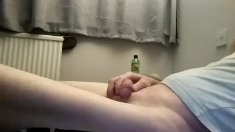 Snapshot of iamjamoboy chatting on December 24, 2024, 11:44 pm iamjamoboy online show from December 24, 2024, 11:44 pm