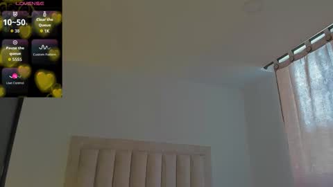 Juliiiiian online show from November 4, 2025, 5:01 pm