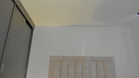 Juliiiiian online show from December 14, 2025, 9:52 pm