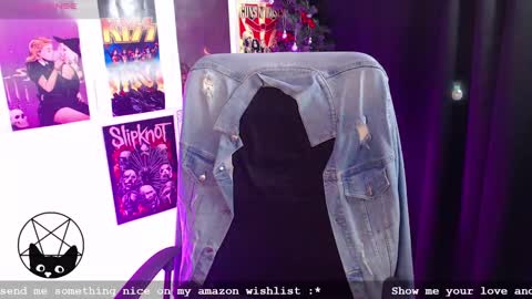 Mari online show from January 3, 2025, 11:55 pm