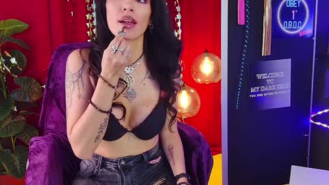 Snapshot of iammistressk chatting on February 6, 2025, 4:25 pm Mistress K online show from February 6, 2025, 4:25 pm