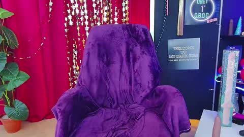 Snapshot of iammistressk chatting on February 28, 2025, 2:31 pm Mistress K online show from February 28, 2025, 2:31 pm