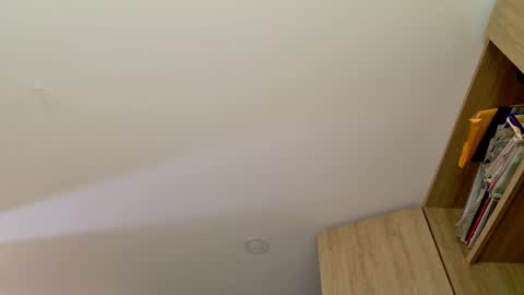 Nyxy online show from November 19, 2025, 9:09 am