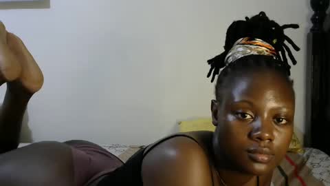 iampolca online show from February 2, 2025, 7:35 pm