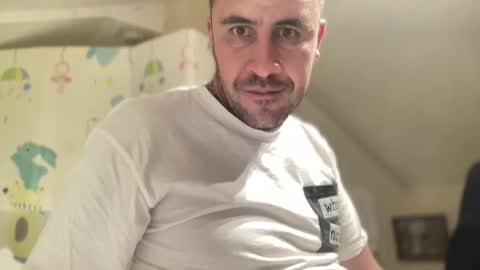 iamtheparty200 online show from October 29, 2025, 7:48 pm