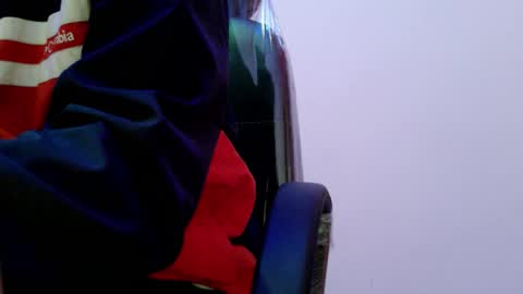 iamyourmydear online show from December 21, 2025, 9:16 am