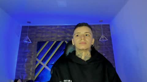 IAN CASTILLO online show from April 14, 2026, 11:16 am