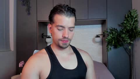 Snapshot of ian_davis chatting on January 22, 2025, 12:48 am Ian Davis online show from January 22, 2025, 12:48 am